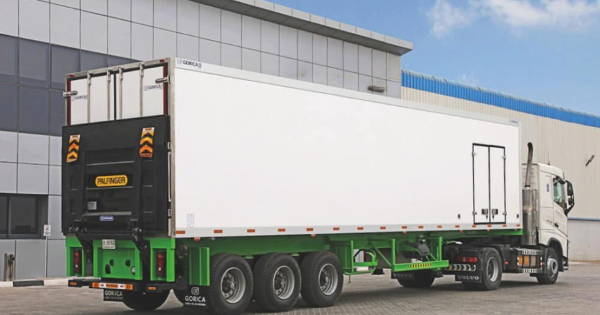 Curtainside trailer rental Saudi Arabia — palletised industrial cargo and side loading hire KSA, Curtainsider trailer hire Riyadh Jeddah — industrial goods and FMCG cargo transport Saudi Arabia KSA