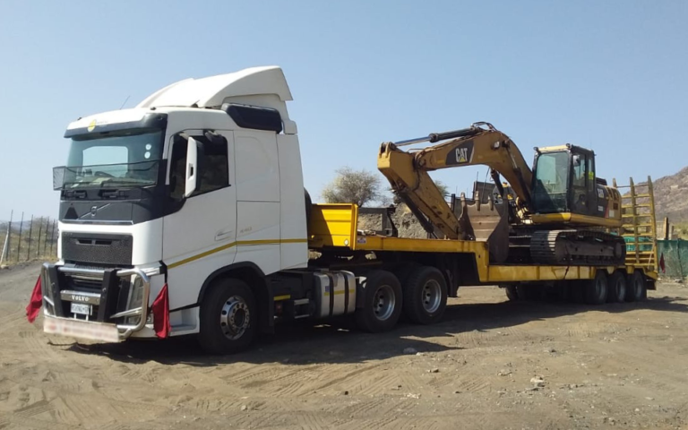 Lowbed Trailer Rental Saudi Arabia | Heavy Haulage