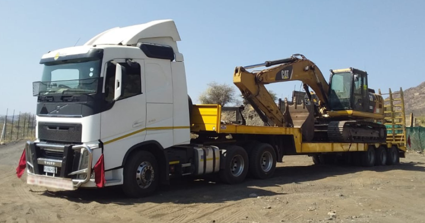 Lowbed Trailer Rental Saudi Arabia | Heavy Haulage
