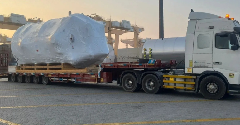 Oil and gas equipment transportation Saudi Arabia — Aramco compliant truck hire Jubail Dammam KSA, Aramco equipment transport hire Dammam Jubail Eastern Province — oil gas freight Saudi Arabia KSA